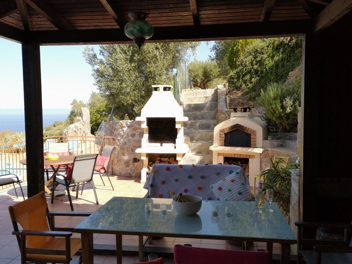 Villa Lir Tholos  Luaran gambar